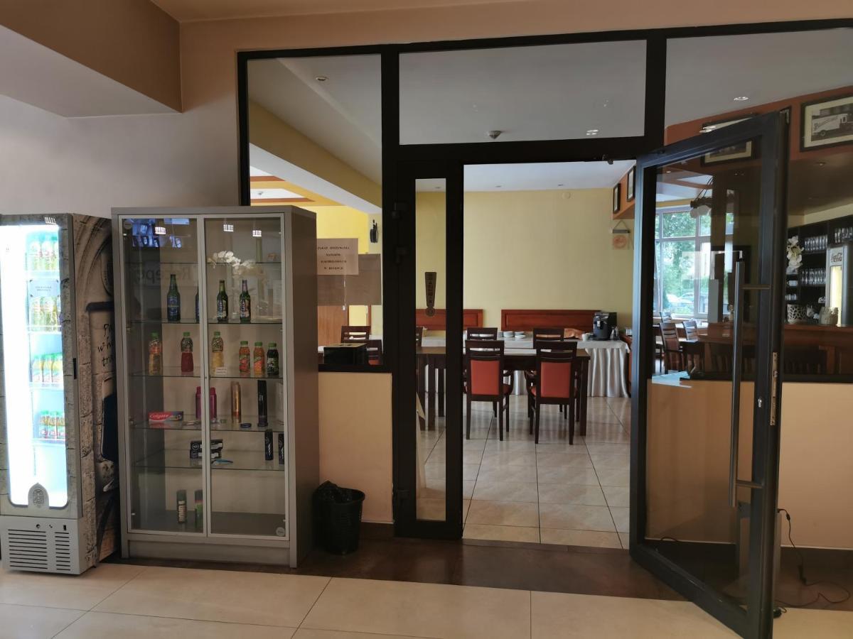 Hotel Gambit I Restauracja Cieszyn Cieszyn  Exteriör bild