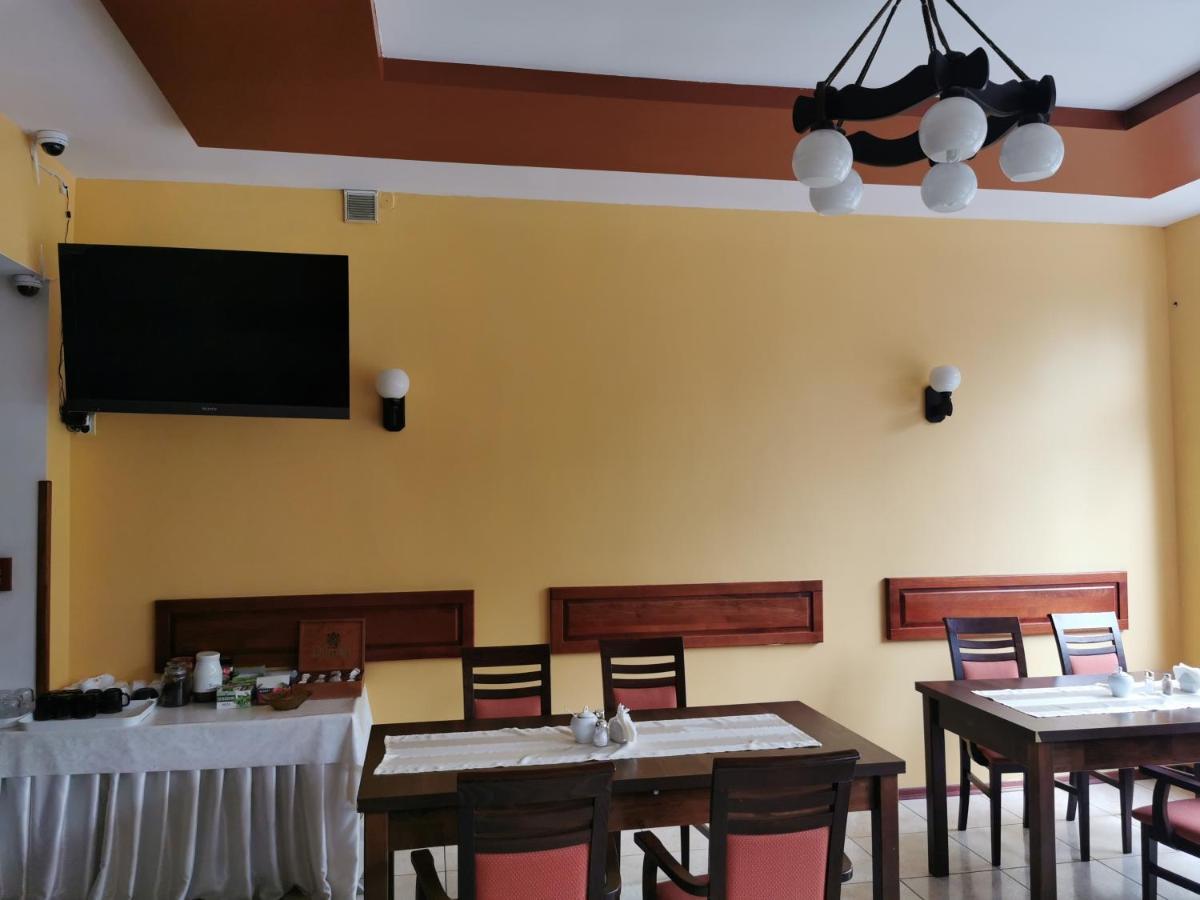 Hotel Gambit I Restauracja Cieszyn Cieszyn  Exteriör bild