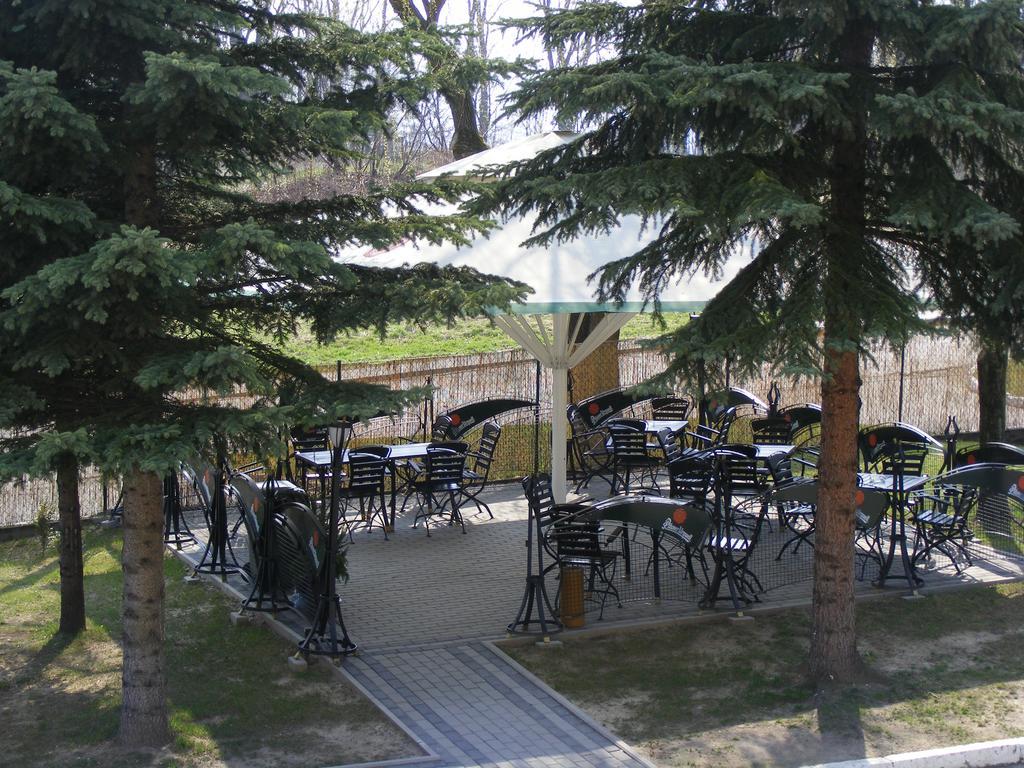 Hotel Gambit I Restauracja Cieszyn Cieszyn  Exteriör bild